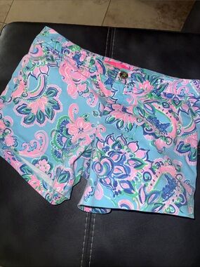 Blue Floral Print Women's Shorts - Pink & Green Pattern